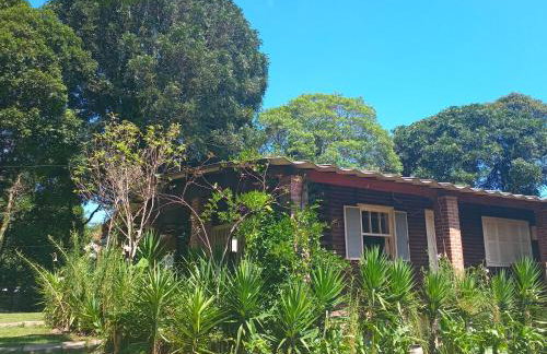 Chalé alpino em canela rs todo mobiliado com cozinha lareira split Wi-Fi 2 quartos perto do centro - Foto 31