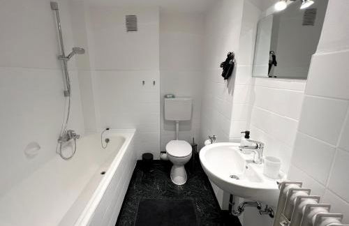 One Bed and One Sofa Bed, Self Check in, Invoice - Foto 12