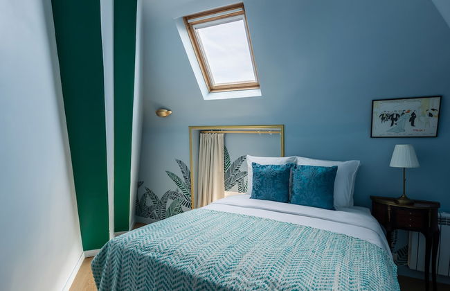 Luxury 2 Bedroom Duplex - Beautiful Monument View - Photo 5