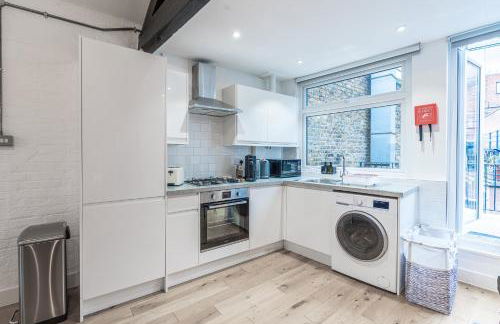 City of London Deluxe 4BR Steps to Tube - Foto 31