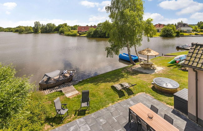 Family House With Wellness - Photo 30