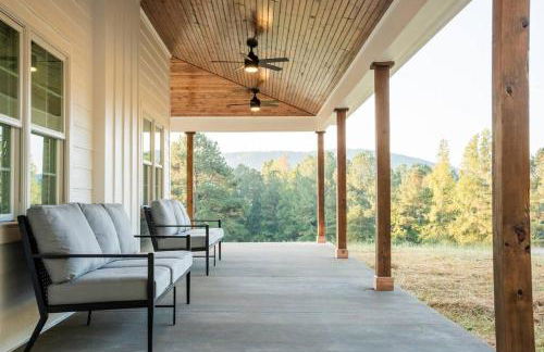 Private Retreat! Pool, Hot Tub, Awesome Views, Washer & Dryer, Wi-Fi, Near Rome, GA - Foto 1