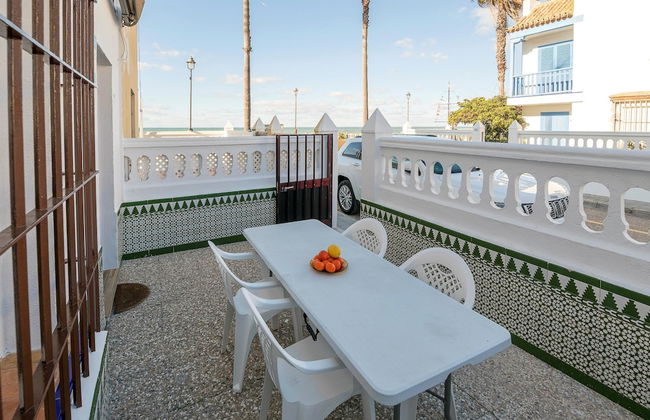 El Paseo Del Faro in Chipiona - Foto 2