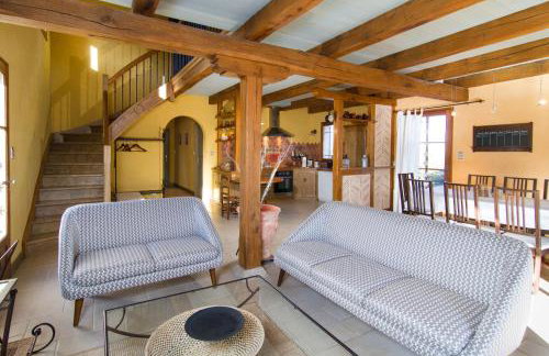 Gîte au Couchant à Caylus - Piscine - Jardin - 3 chambres - 8 personnes - 5 minutes du village médiéval - Foto 7