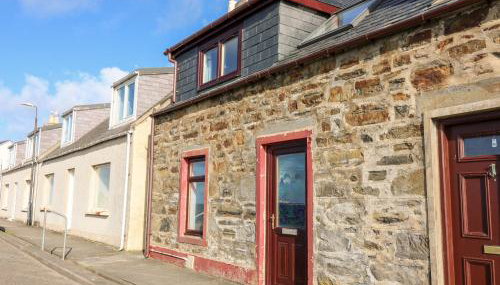 Dolphin Cottage - Photo 3