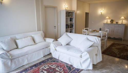 Casa Camilla City - Photo 5