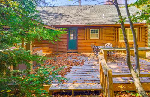 Andover Cabin Retreat with Hot Tub and Fireplace! - Foto 26