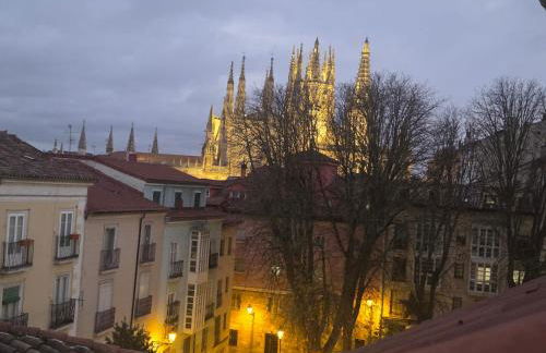 El Ático Burgos - Foto 2