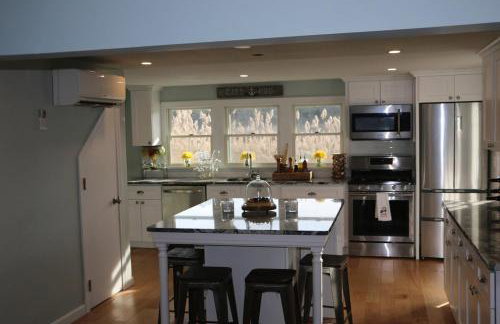 Waterfront Escape HotTub, Pets OK, Pool Table - Foto 17