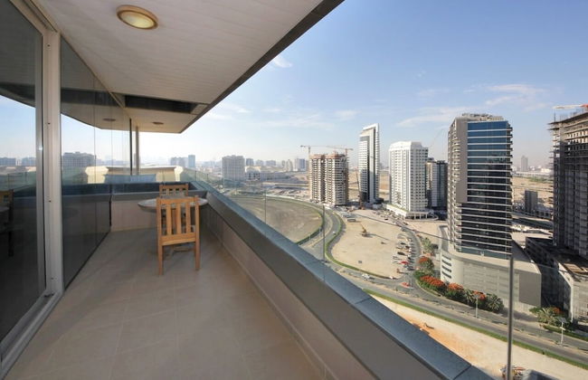 Studio Apartment in The Matrix Tower - Photo 15