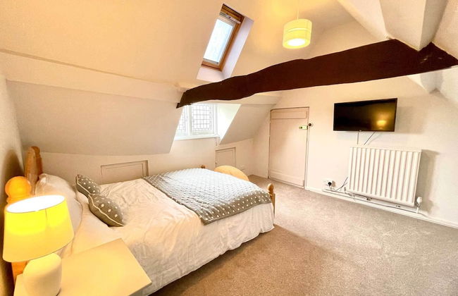 Walnut Tree House - Photo 5