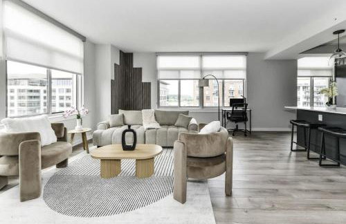 2BR Urban Retreat Gym Parkng and Scenic Rooftop - Foto 6