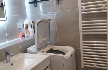 Appartement privé moderne et lumineux plain-pied - Foto 9