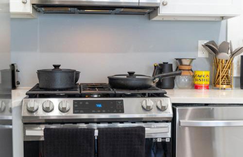 Stylish Secret, 1 FREE Parking, Sleeps 8, Walk to train and Red Bull Arena, 20 Percent OFF - Foto 27