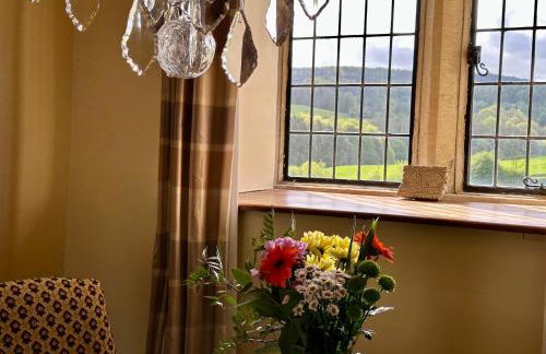 Derbyshire Cottage for 4, 1 hour per day private pool use - Photo 9