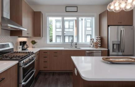 Luxe 4bdr w/ Balcony & Parking, 10 Mins to Broadway 9th Avenue by Avantstay - Foto 94