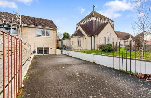 Cozy 2BR Getaway - Private Hot Tub & Bath Retreat - Foto 12