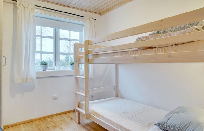 3 bedroom House in Væggerløse with terrace and sauna - Photo 11