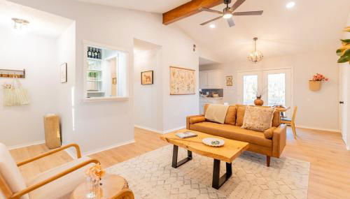 Cozy retreat and views near campus with gourmet kitchen - Foto 5