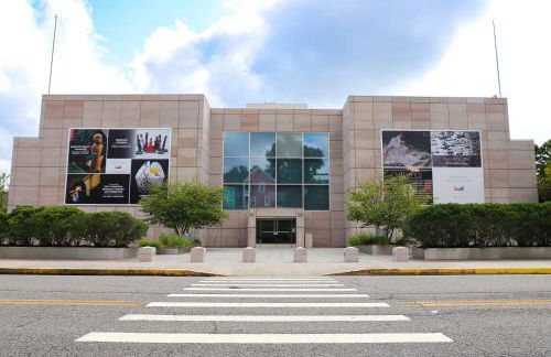 Family Home in Oakwood, 12 Mins to Campus, Patio, Washer Dryer, 2 Bathrooms, Utilities and Internet Included, Great for Students or Families, Charming Oakwood-Lincoln Park Home, 10 Walk to Dining, 24 Hour Hospitality Team - Foto 21