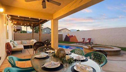 Desert Oasis w Pool Spa BBQ Outdoor Dining Under the Palms Calle Tolosa by AvantStay - Foto 5, Other