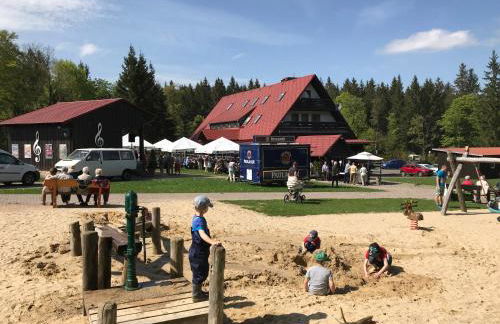 Berggasthof Heuberghaus, direkt am Rennsteig - Foto 10