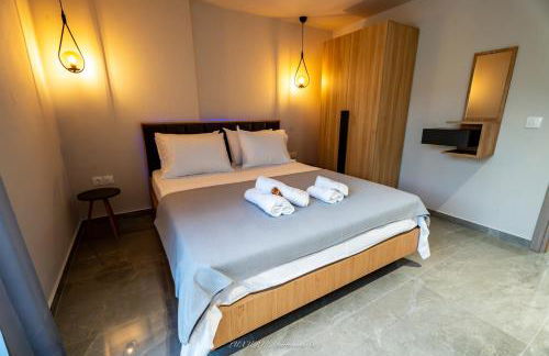 S&J Luxury Apartments - Photo 41