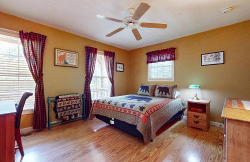 Serene Home Near Douglas Lake Yard Games Grill - Foto 16