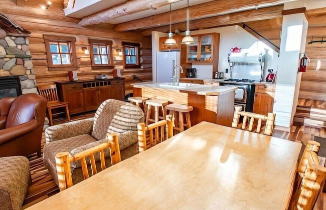 Snow Creek Cabins by Fernie Lodging Co. - Photo 68