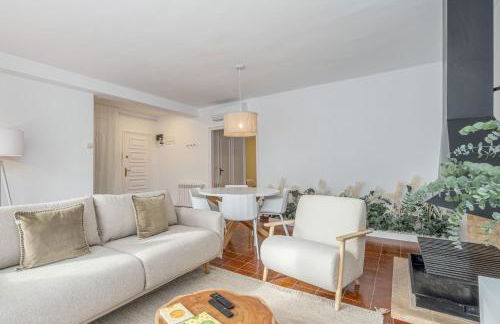 Milenial Immo Llotja Apartamento a 100 mts de la playa de Roses - Foto 1