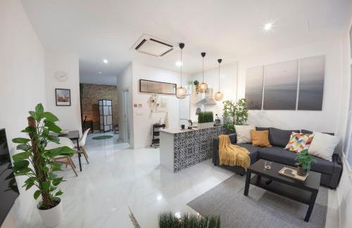 Artistic Digital Retreat-Great Location Near Metro - Foto 16