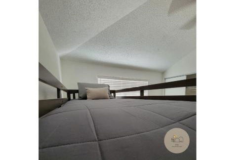 Spacious Family Friendly House 10 min to Zaragoza - Foto 8