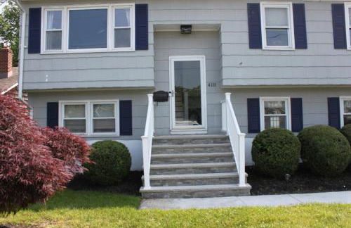 Gorgeous beach house with large pool & private beach, just 3 blocks away!! - Foto 54