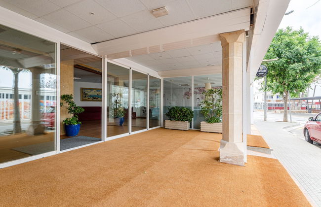 Sol y Mar Apartments - Photo 27