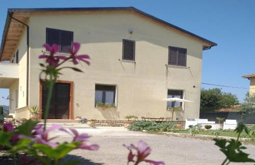 Villa in Italy With Private Garden Retreat - Foto 17