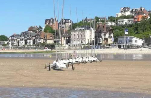 Appartement T2 avec balcon refait à neuf - Photo 8