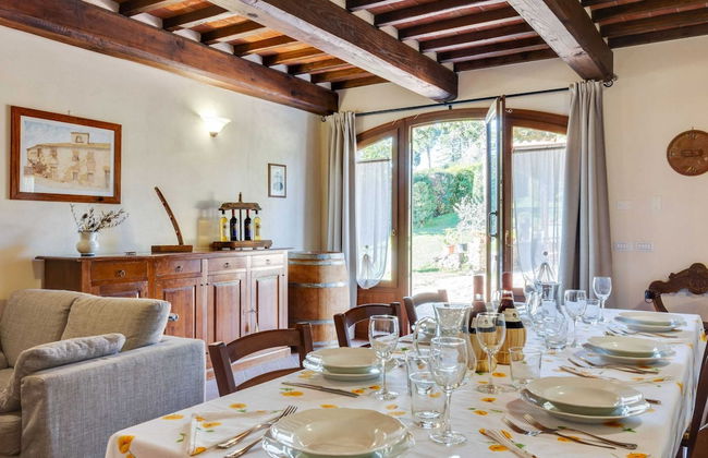 Farmhouse in Tuscany With Pool & Vineyard View - Foto 29