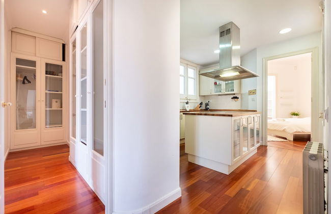 Stunning 4BR Apart in Sagrada Familia - Photo 25