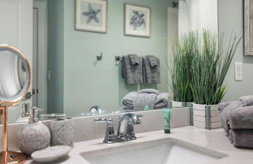 25 OFF Ocean View Step to PierPark Pool Spa - Photo 40