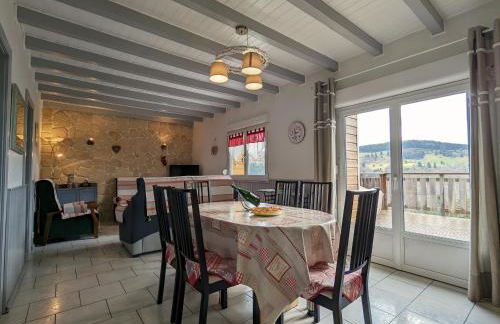 Charmant chalet de montagne avec terrasse et vue imprenable - FR-1-589-72 - Foto 1