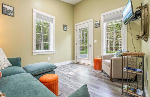 Secluded Bungalow Near Acadia and Bar Harbor -Private, Pet Friendly, Fire Pit - Foto 16