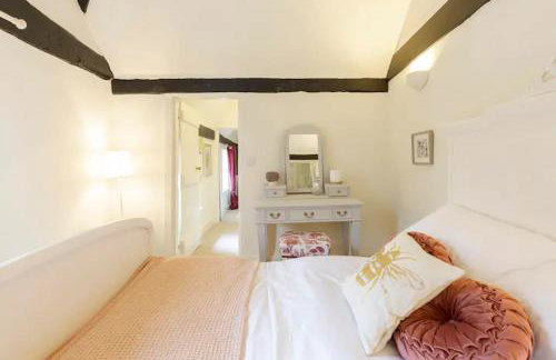 Dorney Windsor Legoland 5 Star Stay for upto 14 guests - Photo 58