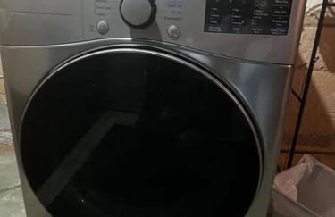 5-star Renovated 3BR Home & Backyard Deck near SU & Hospitals - Foto 23