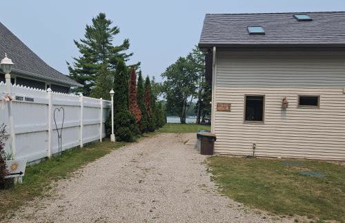 Marcia Lee Lake House - Foto 9