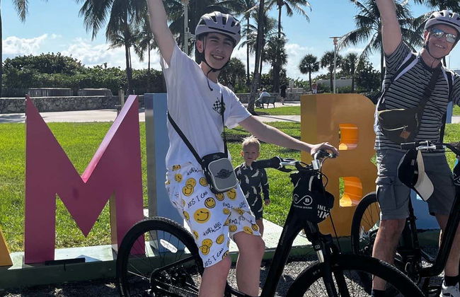 Miami Bike Hire - Photo 1