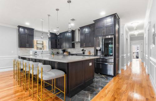 Luxury 4BR Home Near Manhattan Sleeps 12 - Foto 27