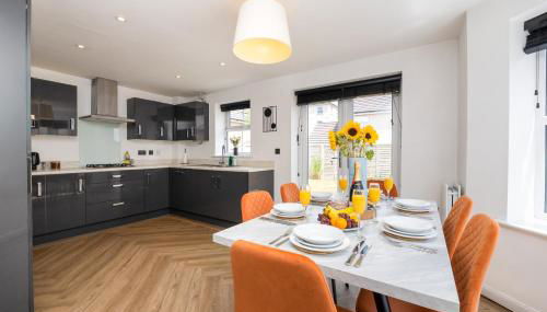 Large Modern Home, Free Parking, Families and Contractors Welcome - Foto 1