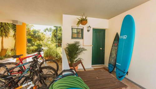 Cascais Surf & Nature Home with Terrace & Yoga Gym near Guincho Beach 2 to 6 Guests - Foto 2