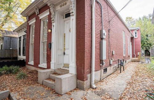 Remodeled Modern Home - private backyard & games! - Foto 40