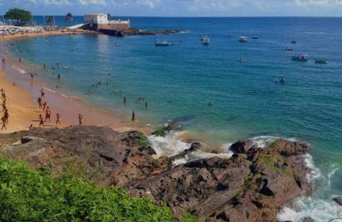 Casa de Praia em Piatã - Churrasqueira e Localização Privilegiada em Salvador - Foto 45